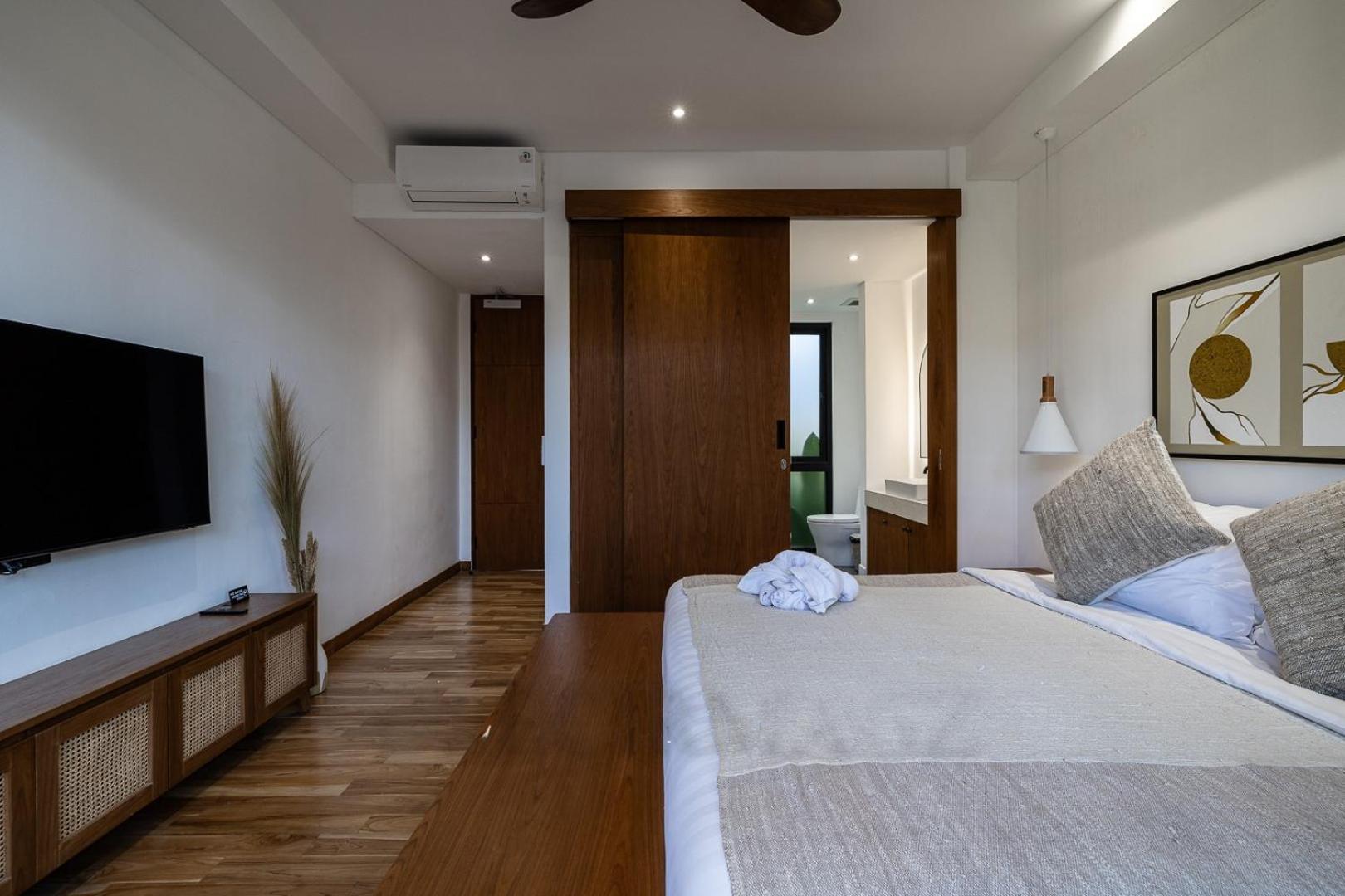 4br New Luxe 350m To I Kids Free I Living Panoramic Windows I Ac I 9 Meters Pool Canggu (Bali)
