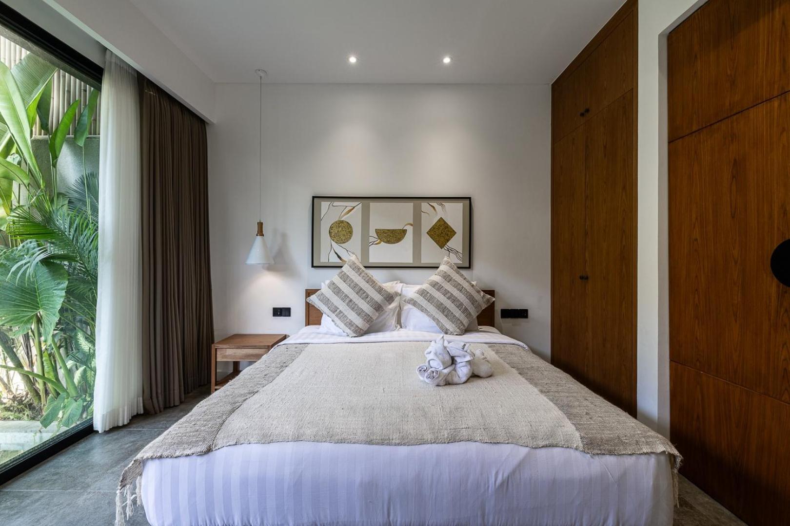 4br New Luxe 350m To I Kids Free I Living Panoramic Windows I Ac I 9 Meters Pool * Canggu (Bali)