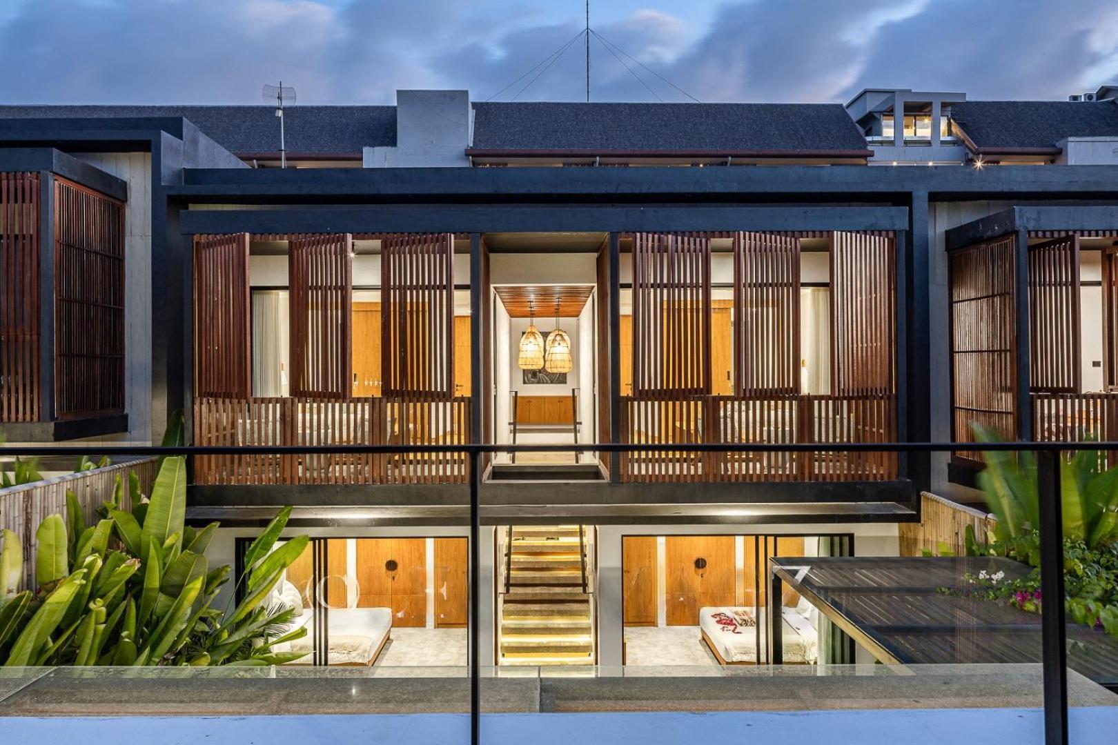 विला 4br New Luxe 350m To I Kids Free I Living Panoramic Windows I Ac I 9 Meters Pool Canggu (Bali)