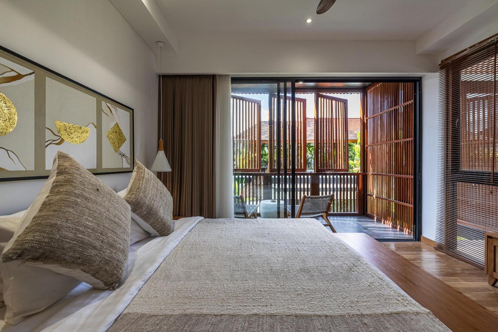 विला 4br New Luxe 350m To I Kids Free I Living Panoramic Windows I Ac I 9 Meters Pool Canggu (Bali)